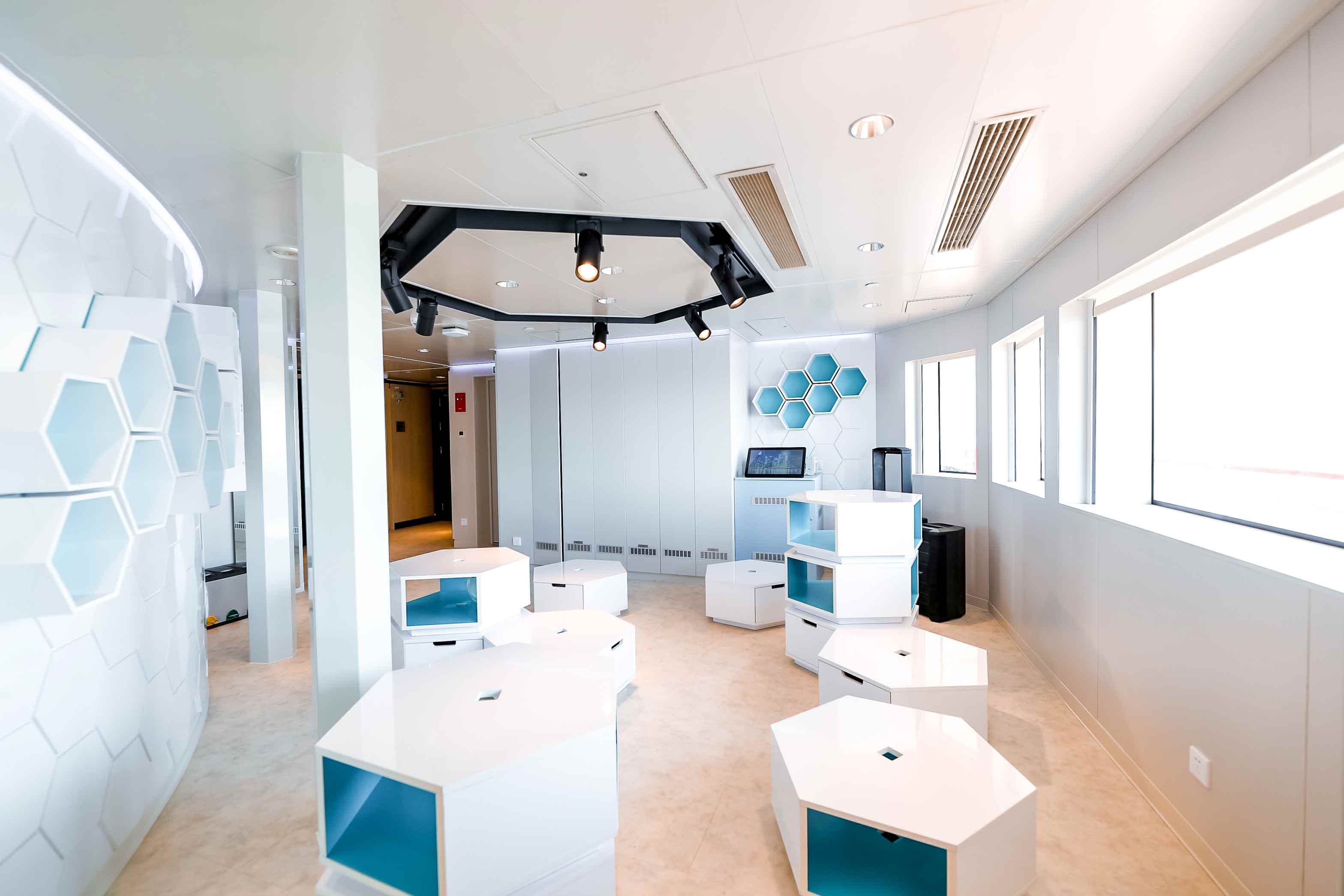 深圳大灣區(qū)一號游輪 深圳大灣區(qū)一號游輪